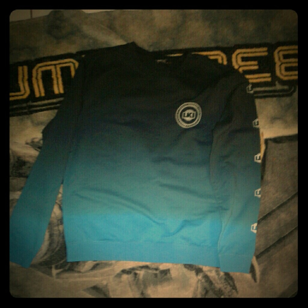 Neck crew sweater super new never worn